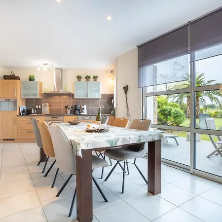 Lumineuse 1km De La Holiday home